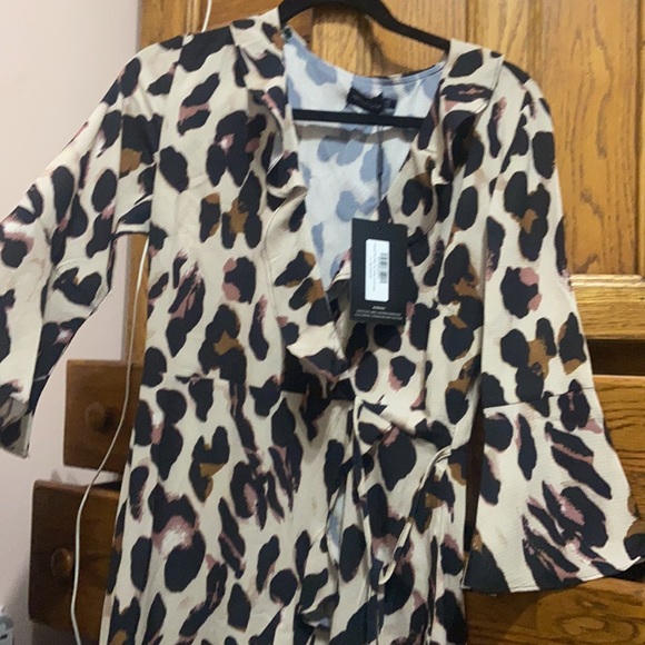 Brand New PrettyLittleThing Leopard Print Wrap Dress - Picture 4 of 6